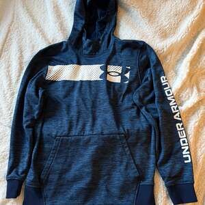 Under Armour ColdGear Loose Fit Bar Logo Pullover Hoodie